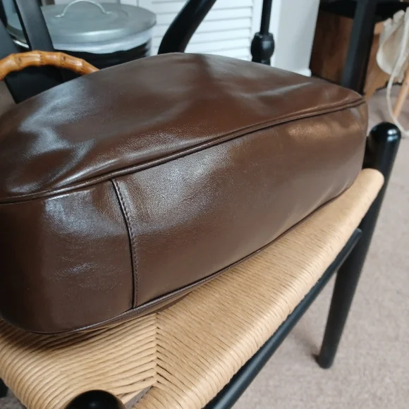 Gucci Classic Leather Bamboo Bag - Picture 6 of 16